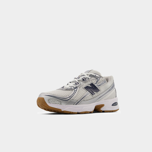 New Balance 740
